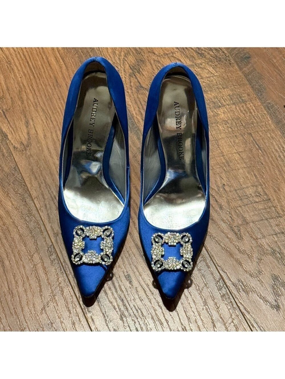 AUBREY BROOKE blue satin heels. Size 7